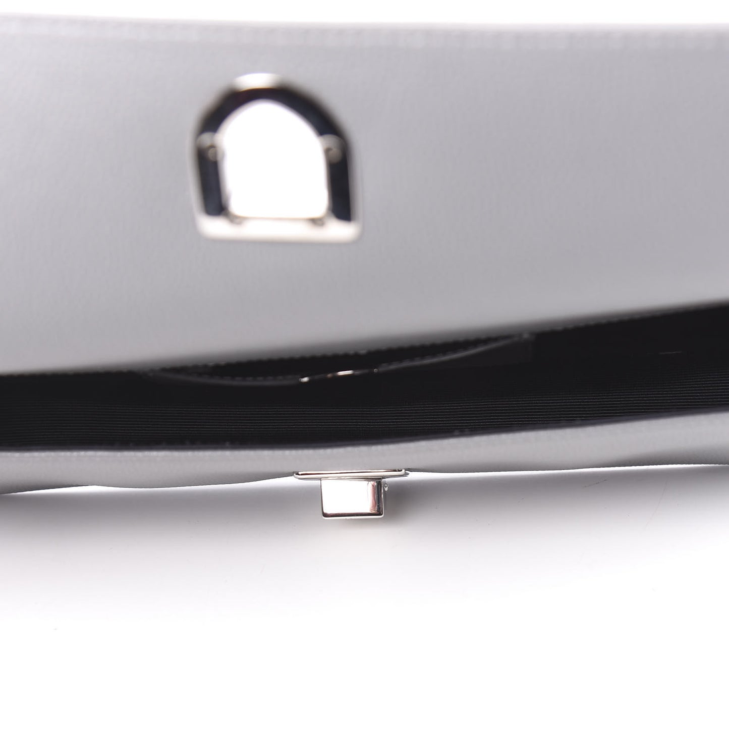 Grained Calfskin Large Diorama Croisiere Chain Wallet Grey