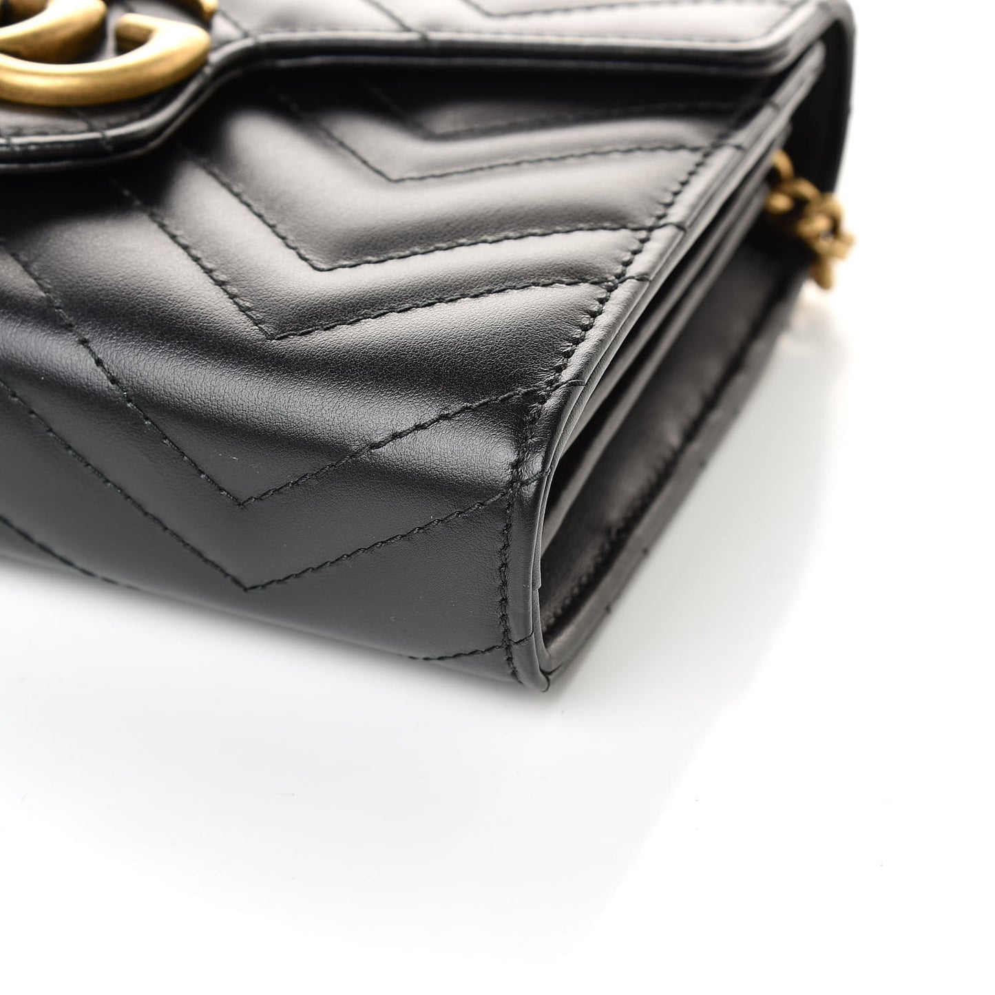 Calfskin Matelasse GG Marmont Chain Wallet Black