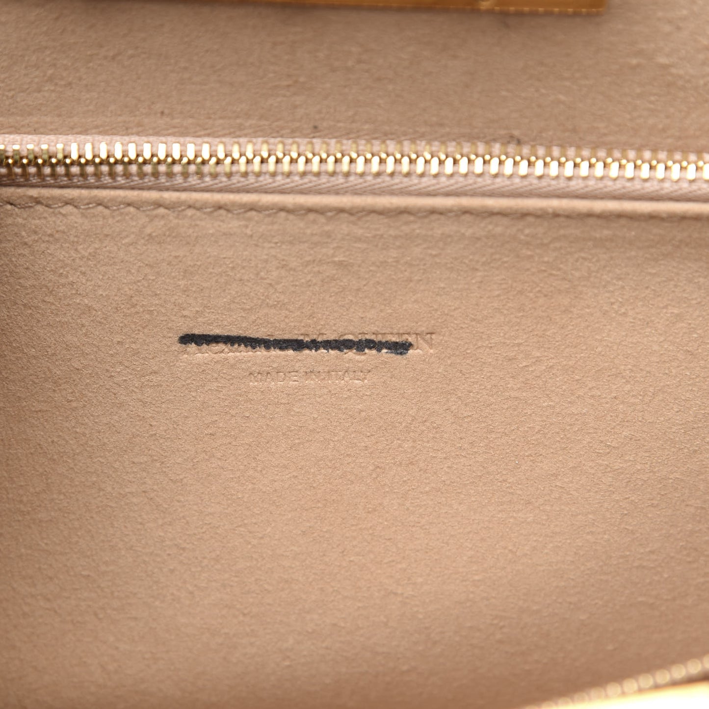 Calfskin Crocodile Embossed Knuckle Flat Clutch Black