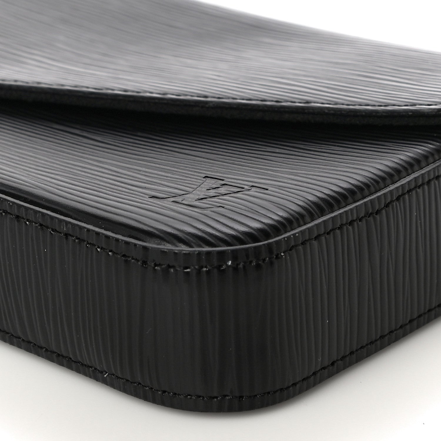 Louis Vuitton Epi Pochette Felicie Black 12 of 12