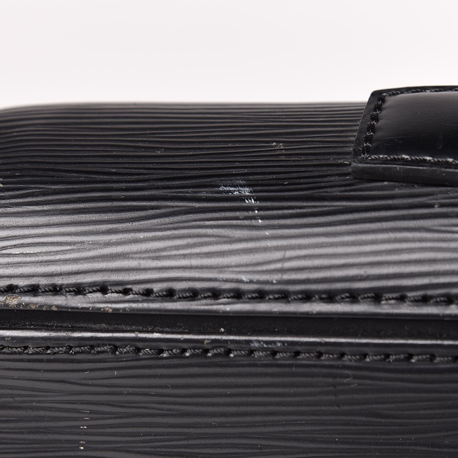 Louis Vuitton Epi Robusto 1 Compartment Briefcase Black 26 of 28