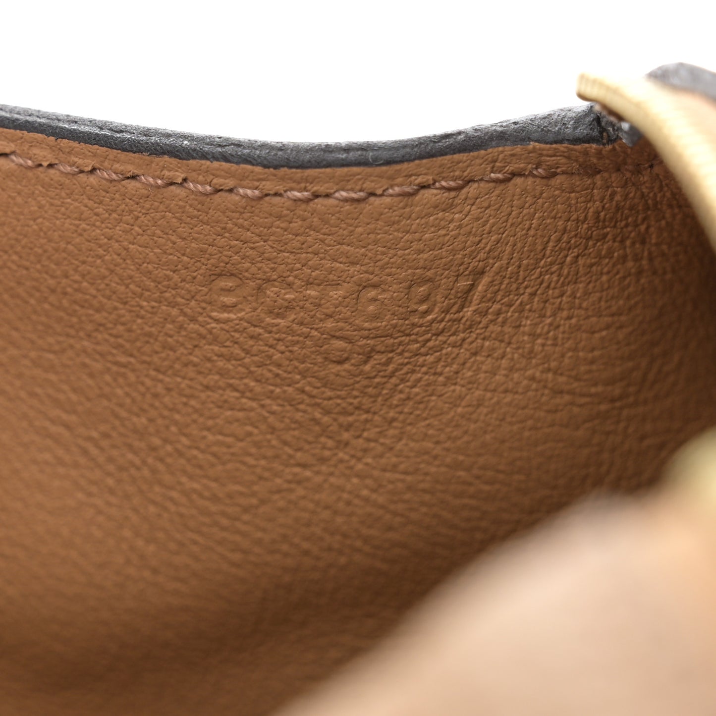 Taurillon Clemence Mini Lindy 20 Biscuit