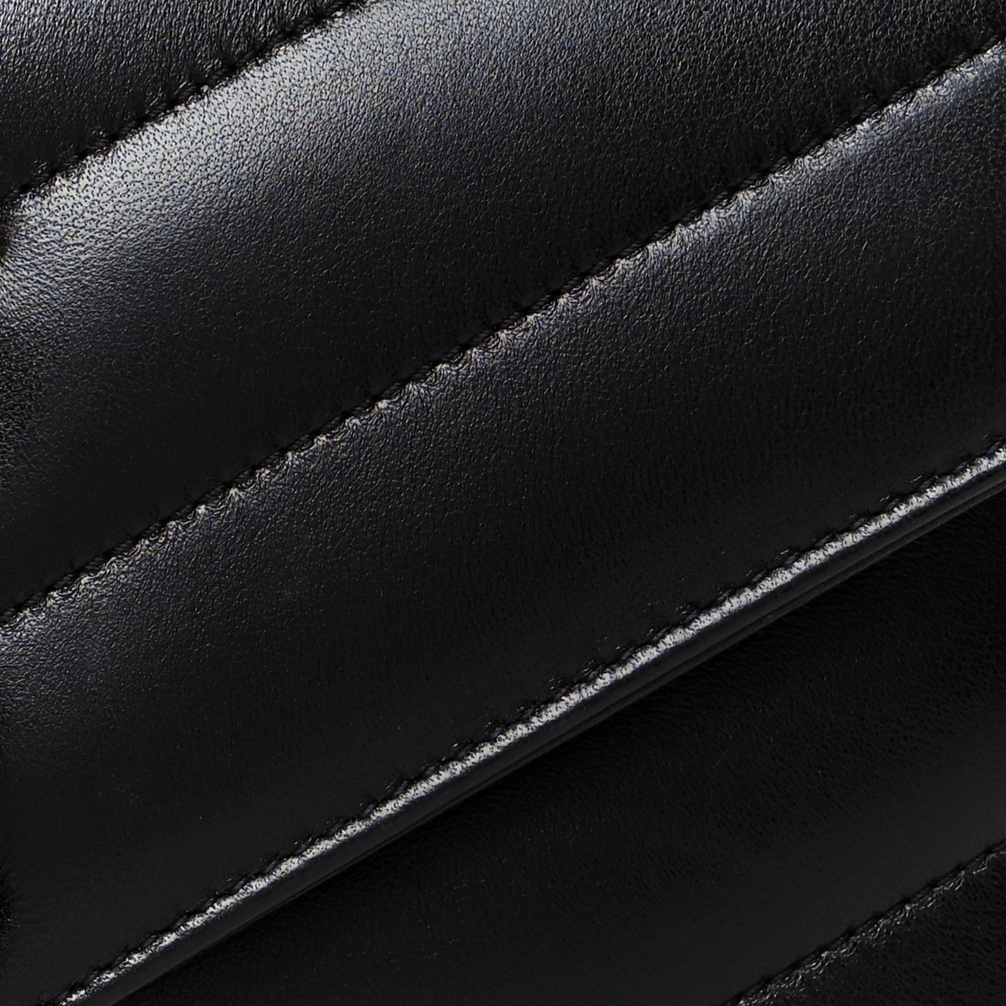 Lambskin Chevron Quilted Small Loulou Black