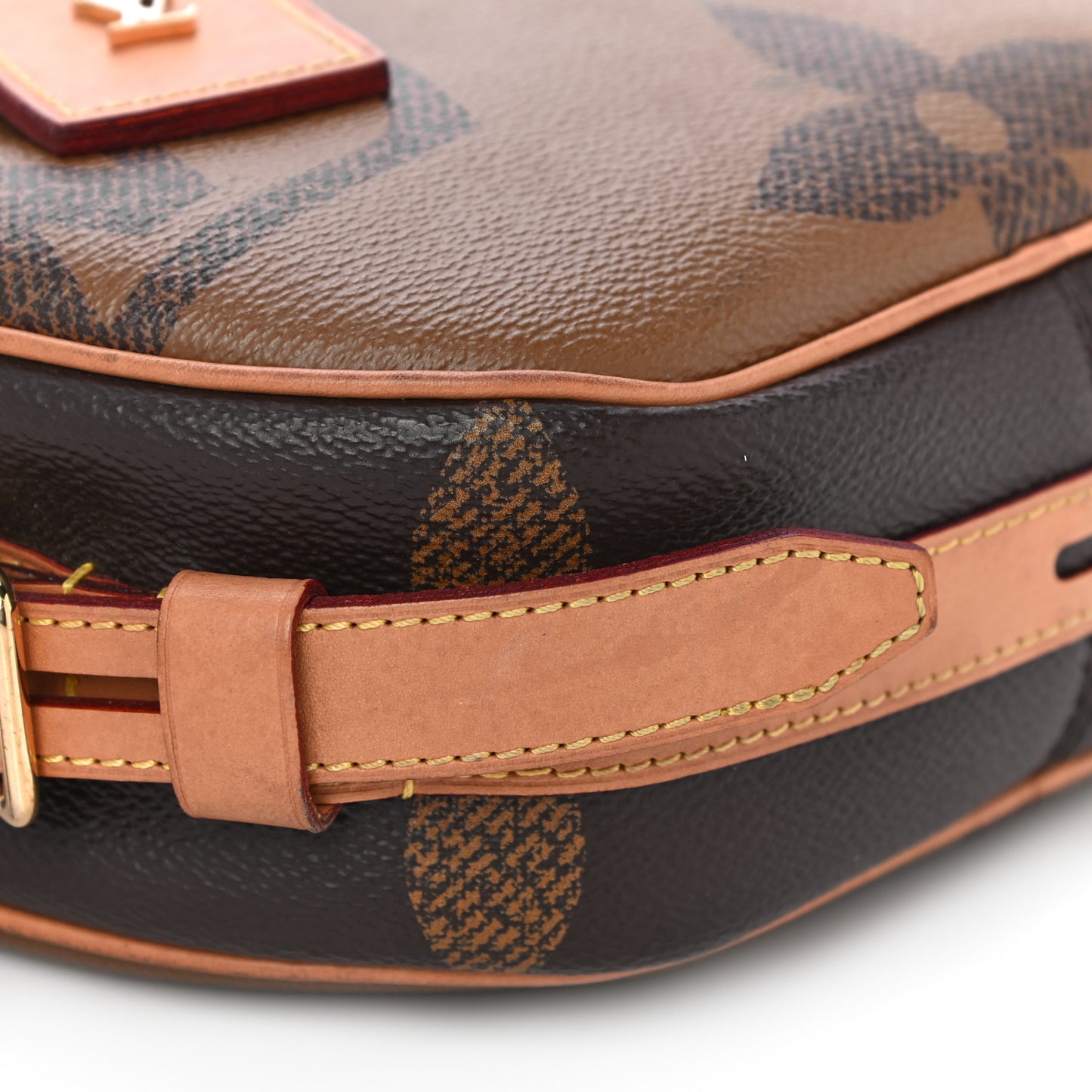 Reverse Monogram Giant Boite Chapeau Souple