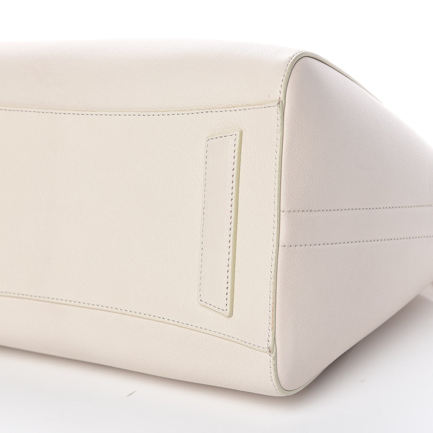 Sugar Goatskin Medium Antigona Ivory