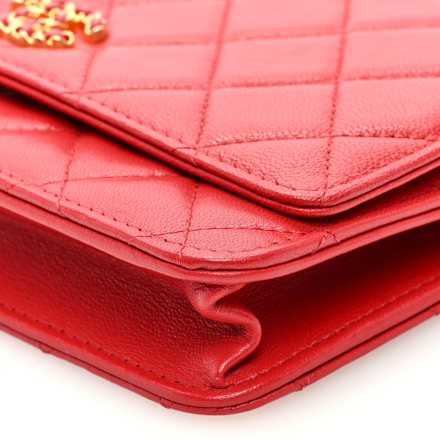 Lambskin Quilted Infinity Wallet On Chain WOC Red