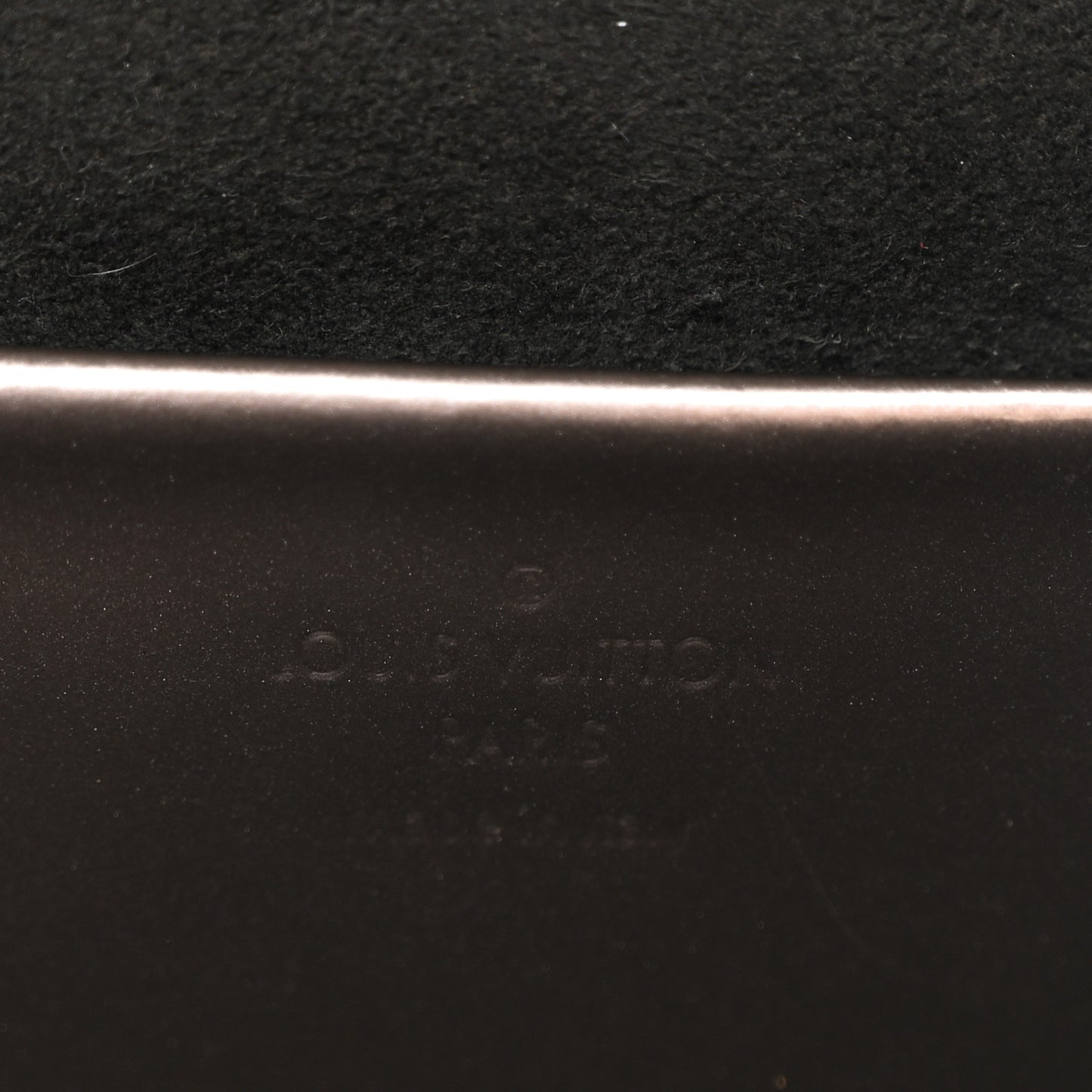 Vernis Monogram Wynwood Metallic Taupe Grey