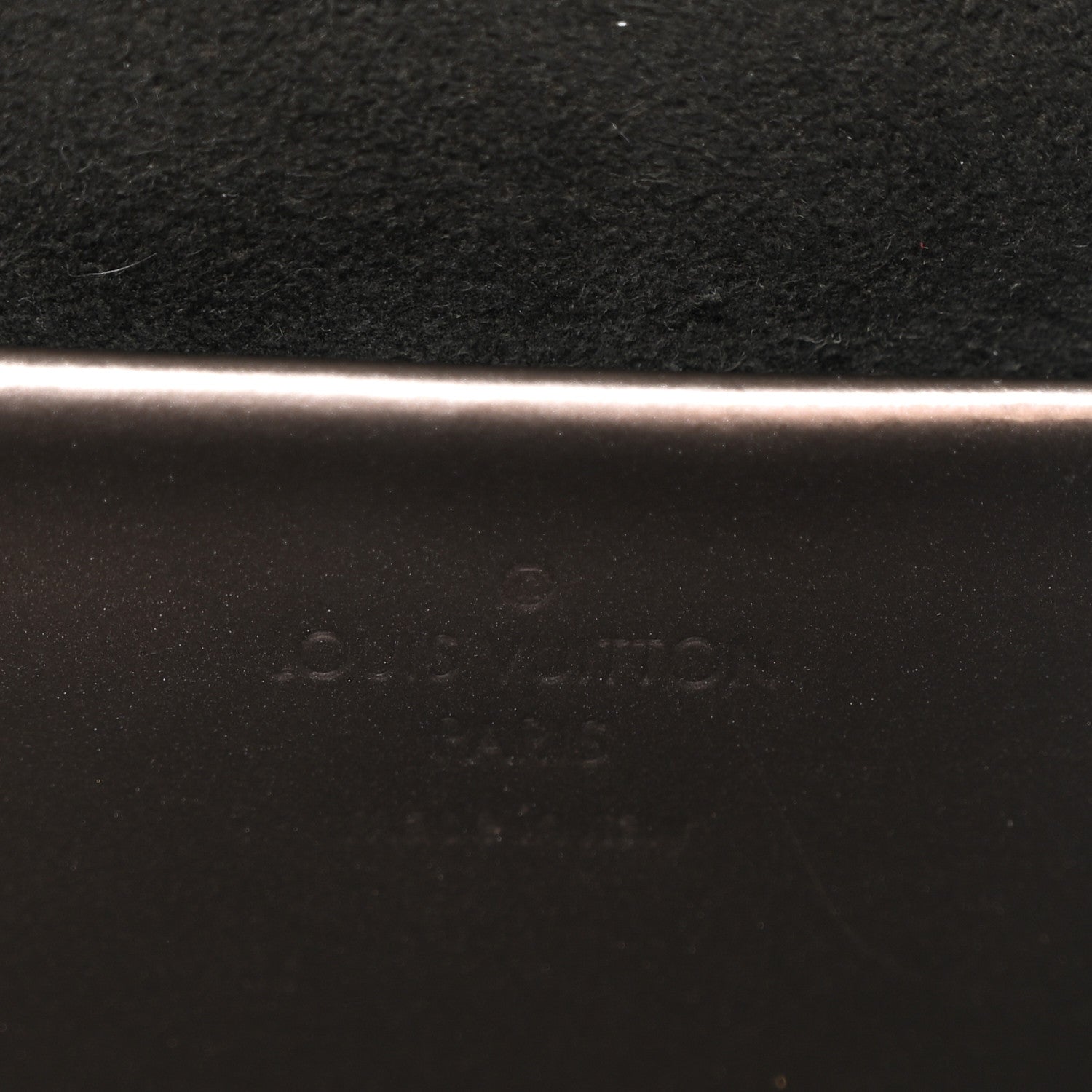 Louis Vuitton Vernis Monogram Wynwood Metallic Taupe Grey 11 of 17
