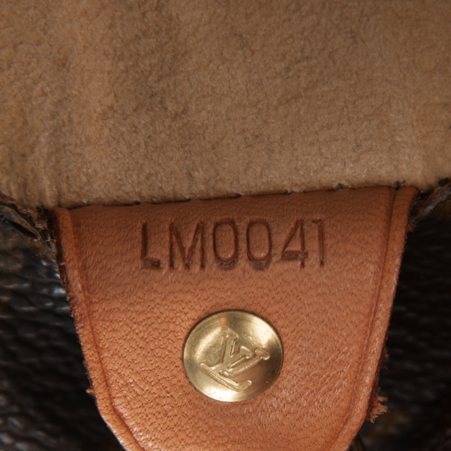 Louis Vuitton Monogram Luco 9 of 9