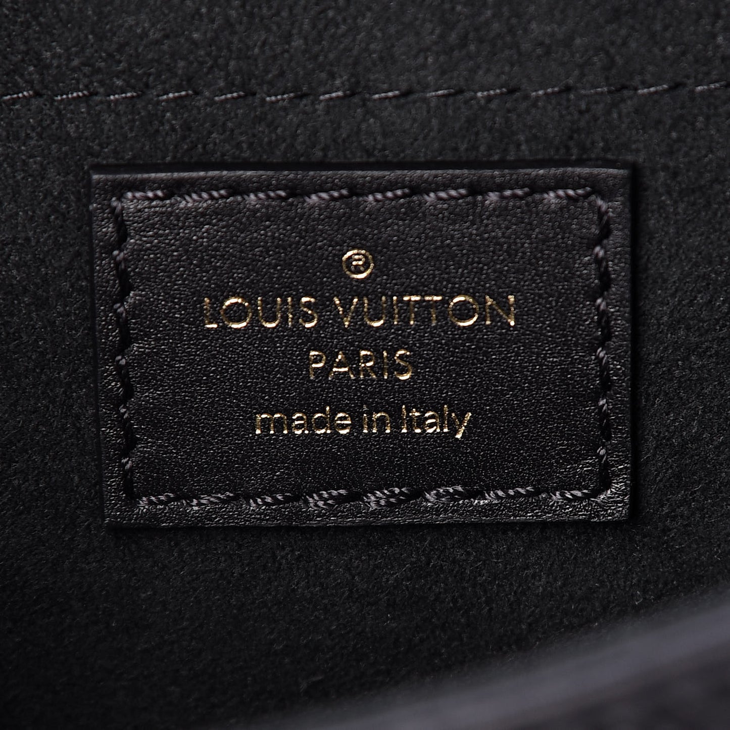 Calfskin New Wave Chain MM Black