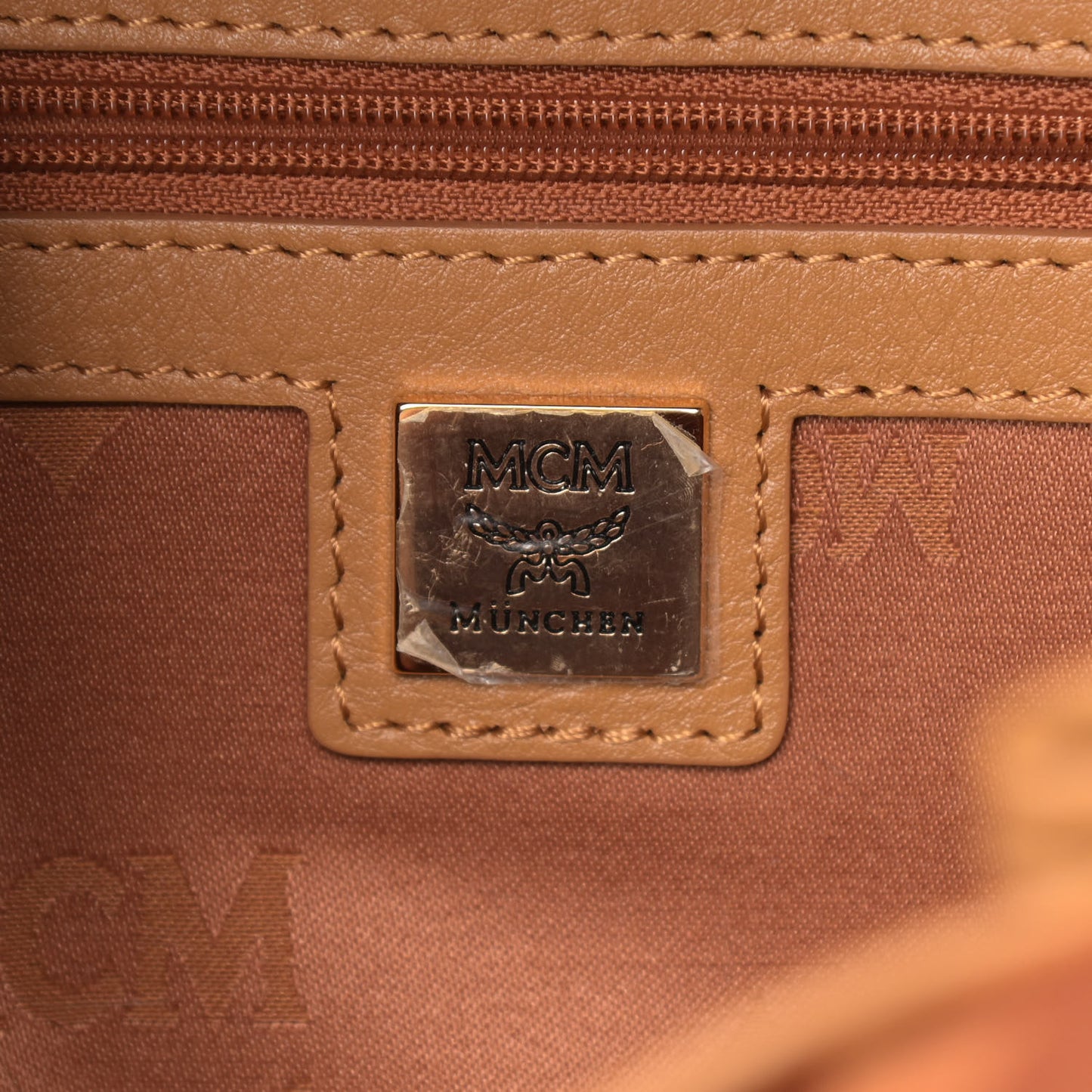 Visetos Crown Stud Medium Stark Backpack Cognac