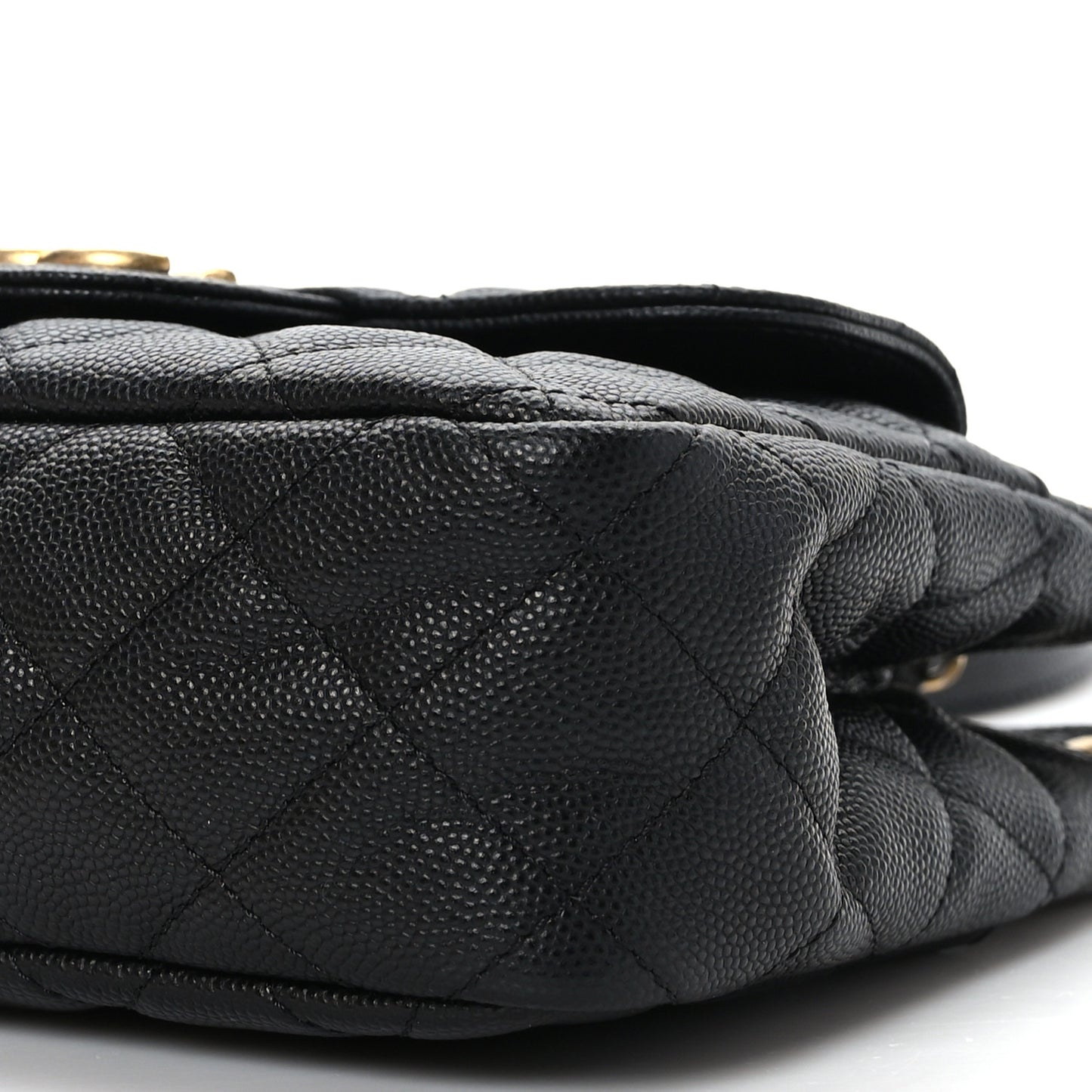 Caviar Quilted Small Wavy CC Hobo Black