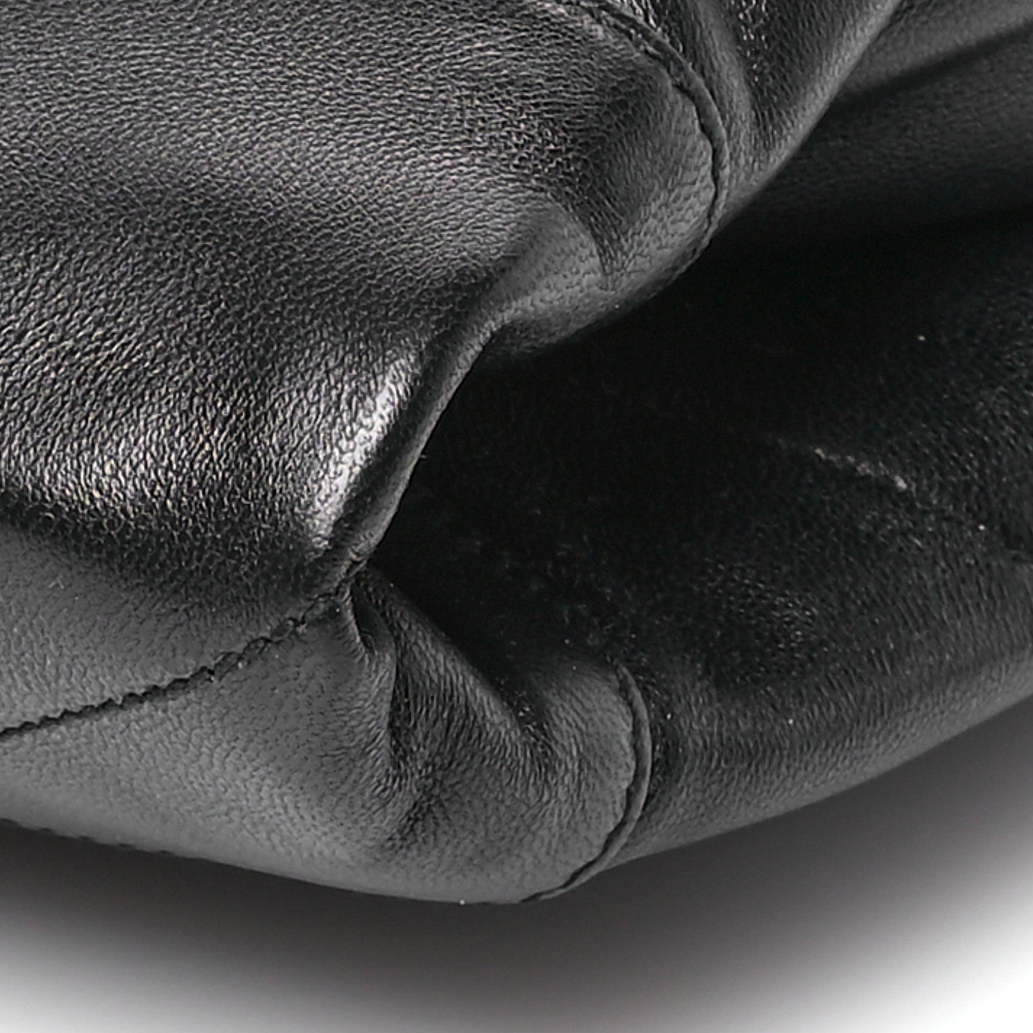 Saint Laurent Lambskin Matelasse Monogram Medium Jamie 4.3 Pochon Black 11 of 12