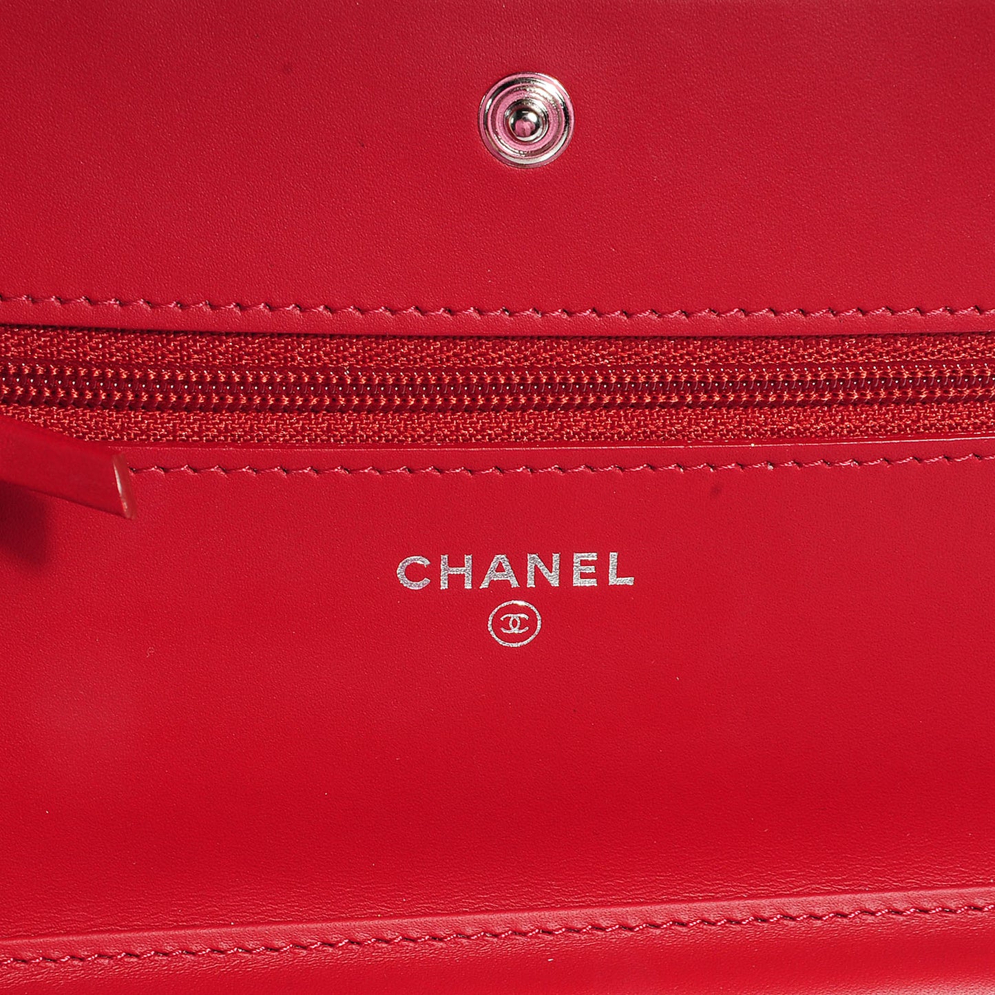 Caviar Quilted Boy Wallet On Chain WOC Red