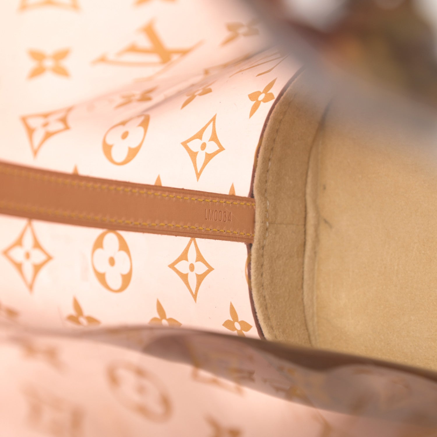 Louis Vuitton Vinyl Cabas Sac Ambre MM 8 of 14