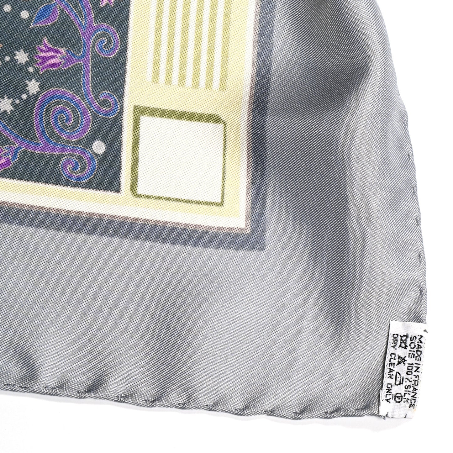 Silk www.hermes.com Scarf 90