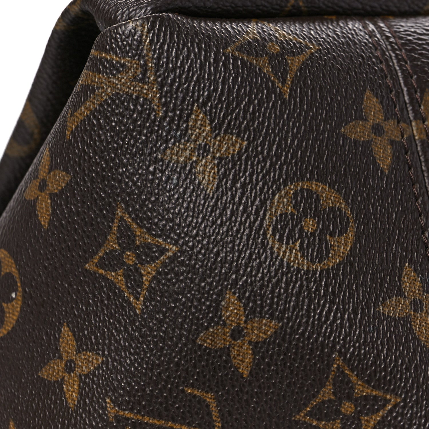 Louis Vuitton Monogram Artsy MM 9 of 12