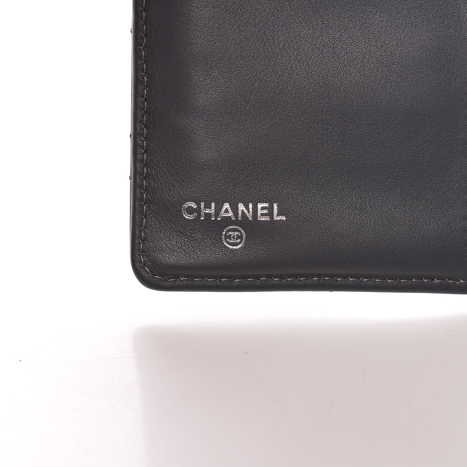 Chanel Patent Quilted Yen Wallet Grey 6 of 15