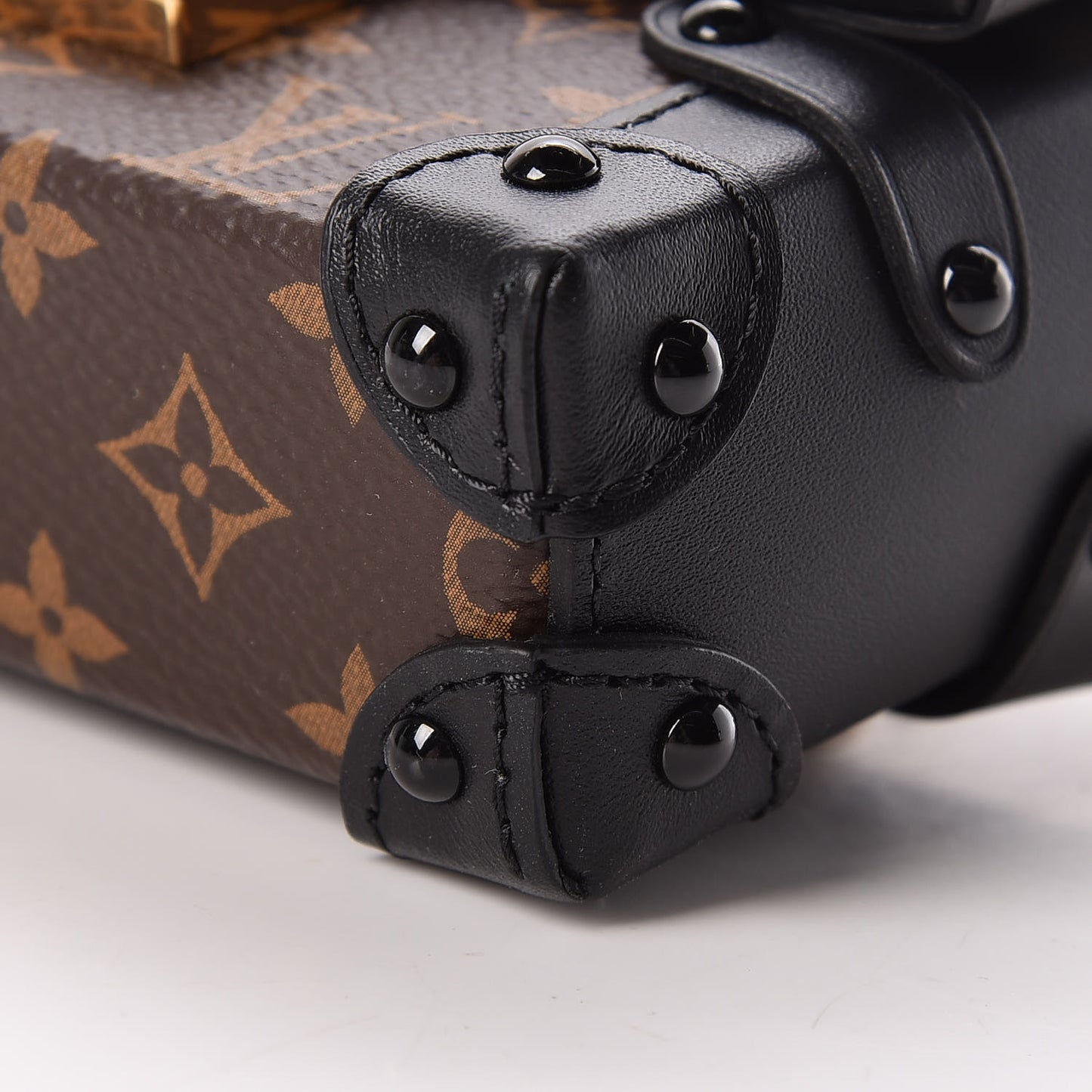 Monogram Essential Trunk NM Black