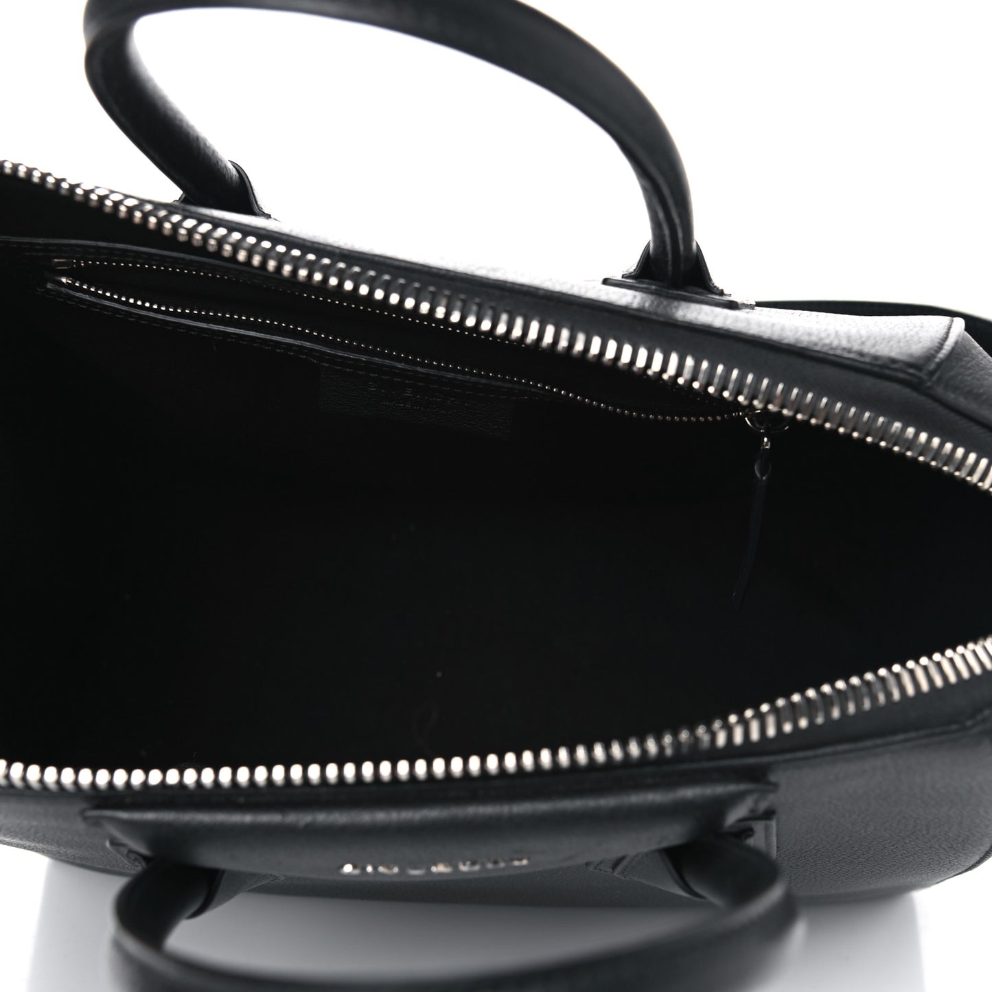 Sugar Goatskin Medium Antigona Black