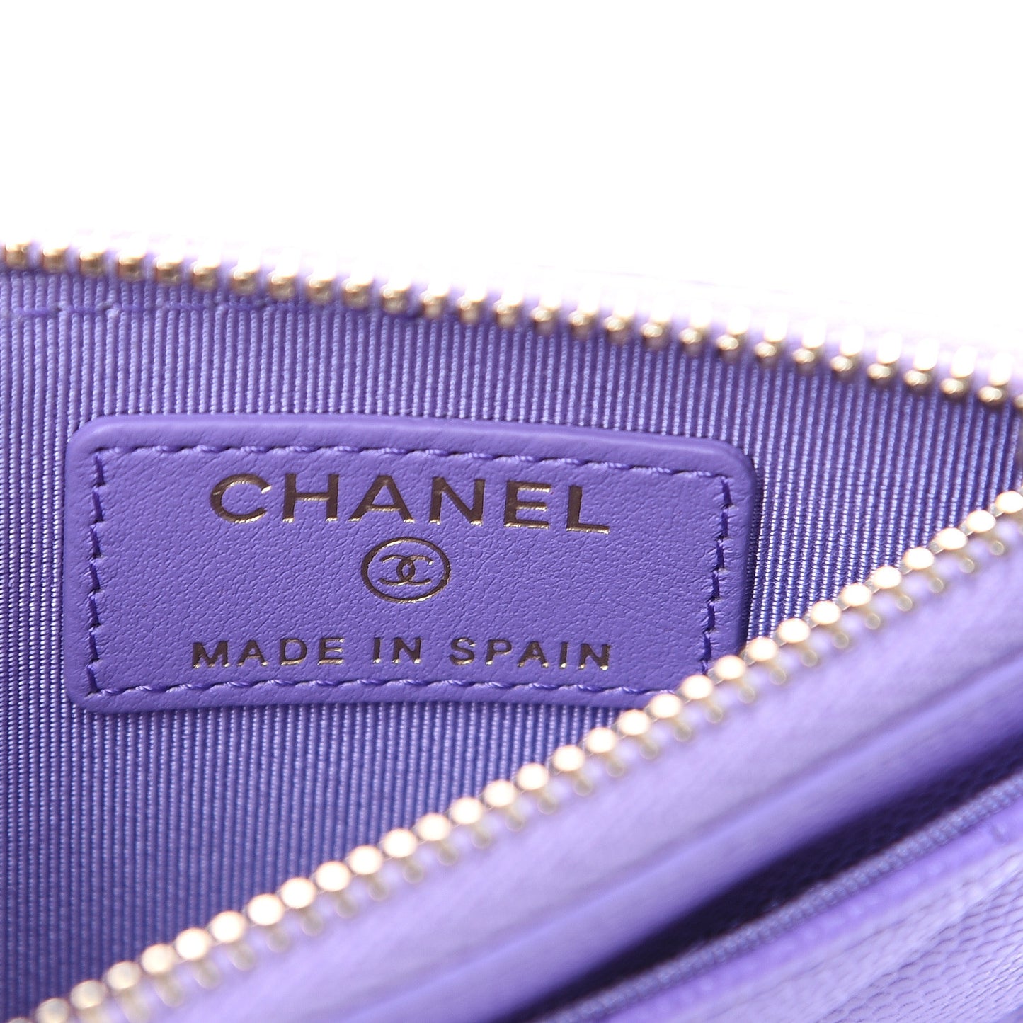 Caviar Quilted CC Zip Card Holder Purple