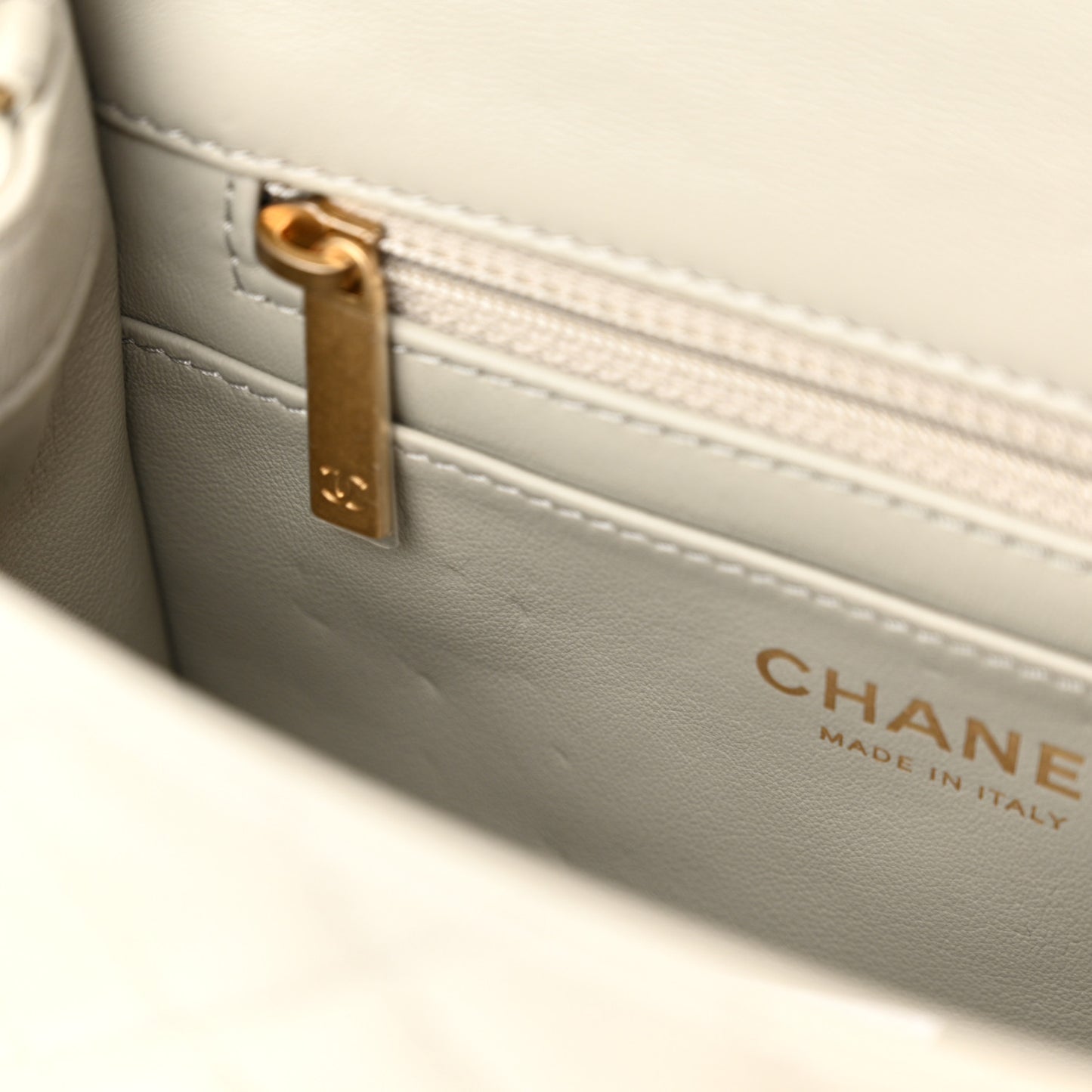 Lambskin Quilted Mini Pearl Crush Flap Grey