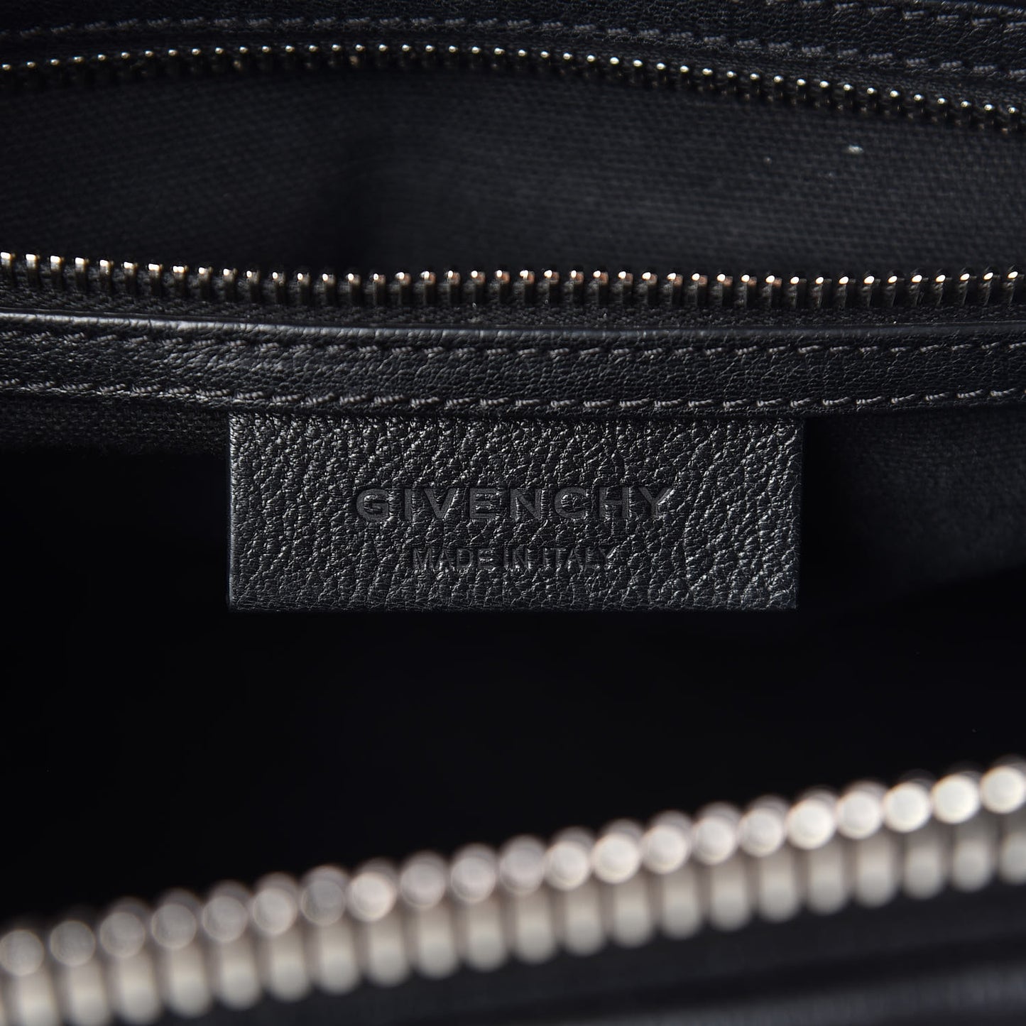 Sugar Goatskin Small Antigona Black