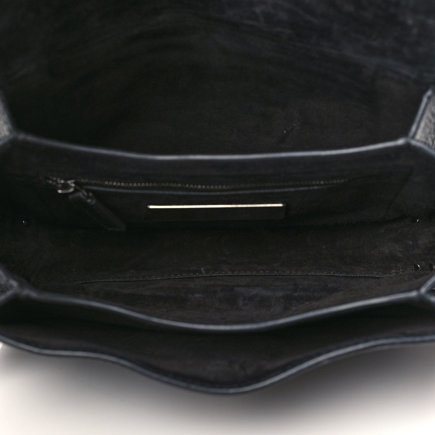 Pebbled Calfskin Onyx Medium Rockstud Rolling Flap Saddle Bag Black
