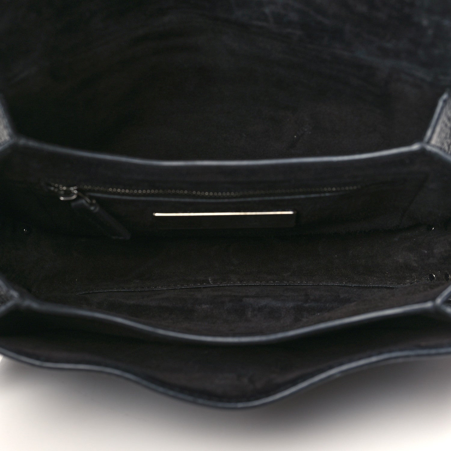 Valentino Garavani Pebbled Calfskin Onyx Medium Rockstud Rolling Flap Saddle Bag Black 5 of 9