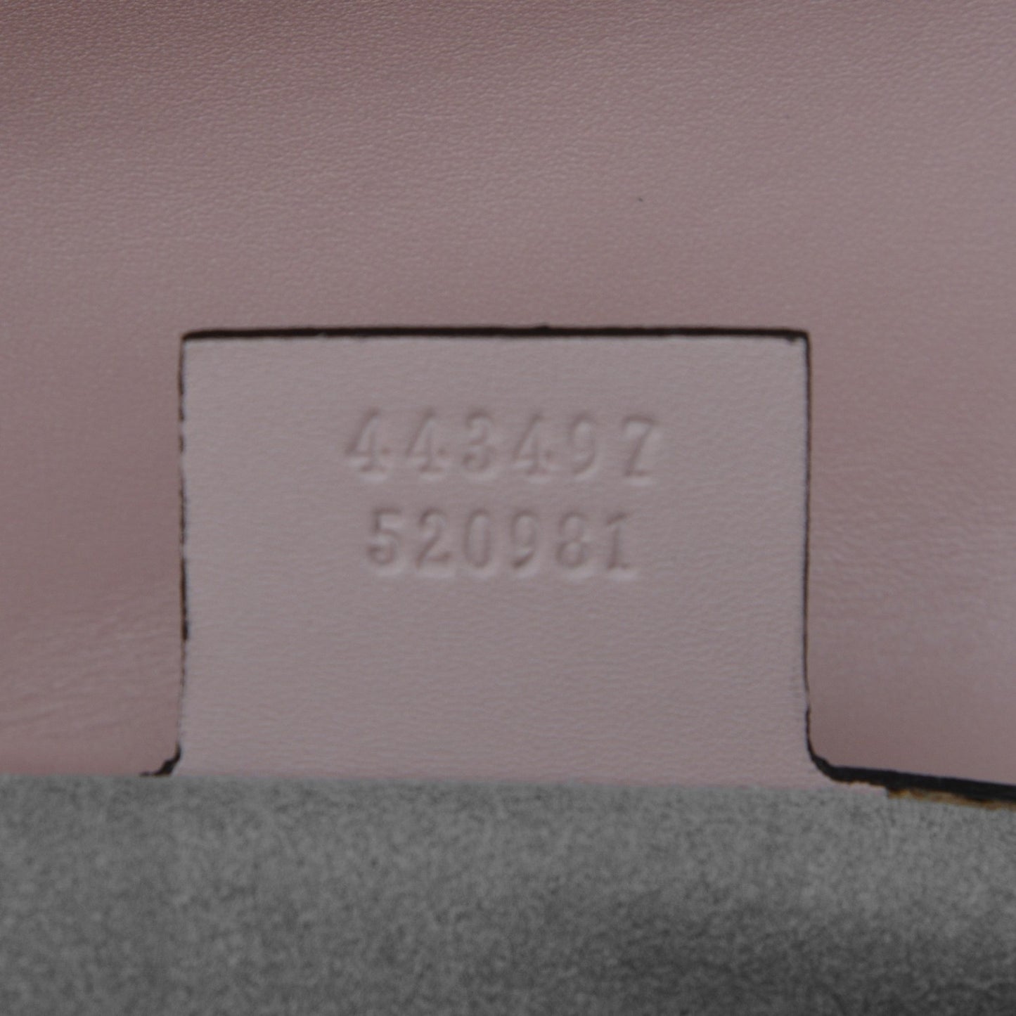 Calfskin Matelasse Small GG Marmont Shoulder Bag Perfect Pink