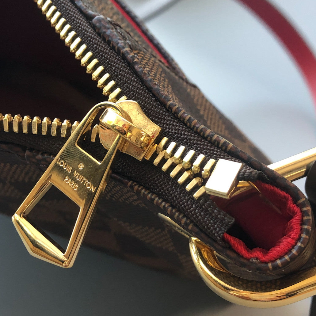 Louis Vuitton Damier Ebene South Bank Besace 10 of 10