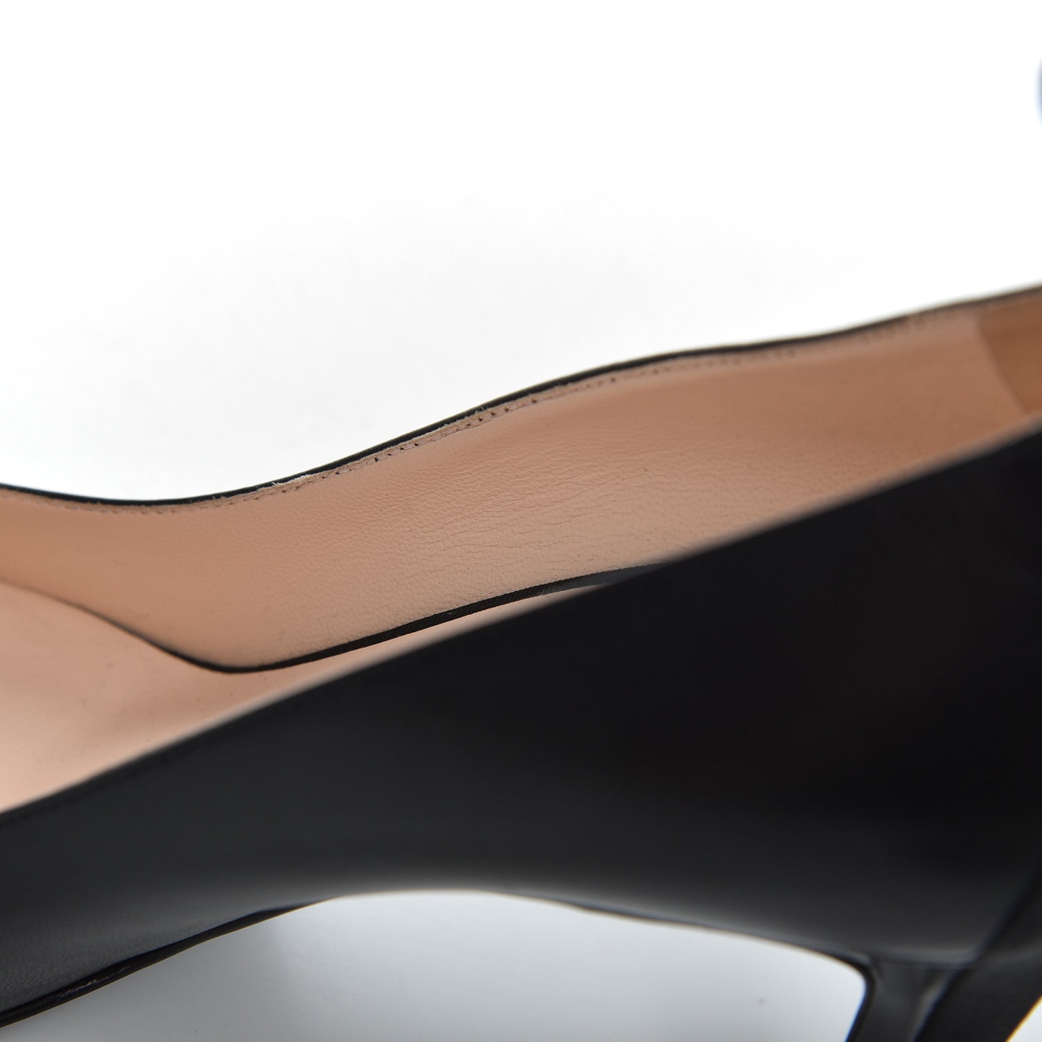 Fendi Calfskin Grosgrain Pumps 39 Black 9 of 15