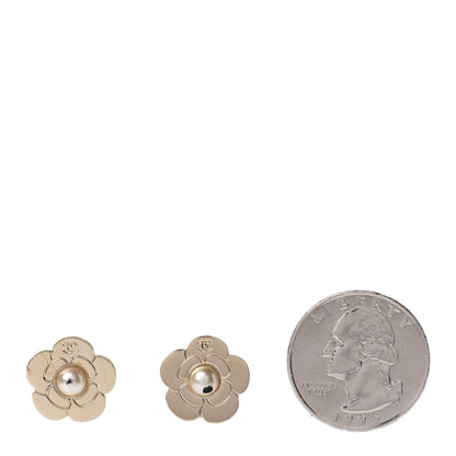 Chanel Pearl CC Camellia Earrings Gold 2 of 5
