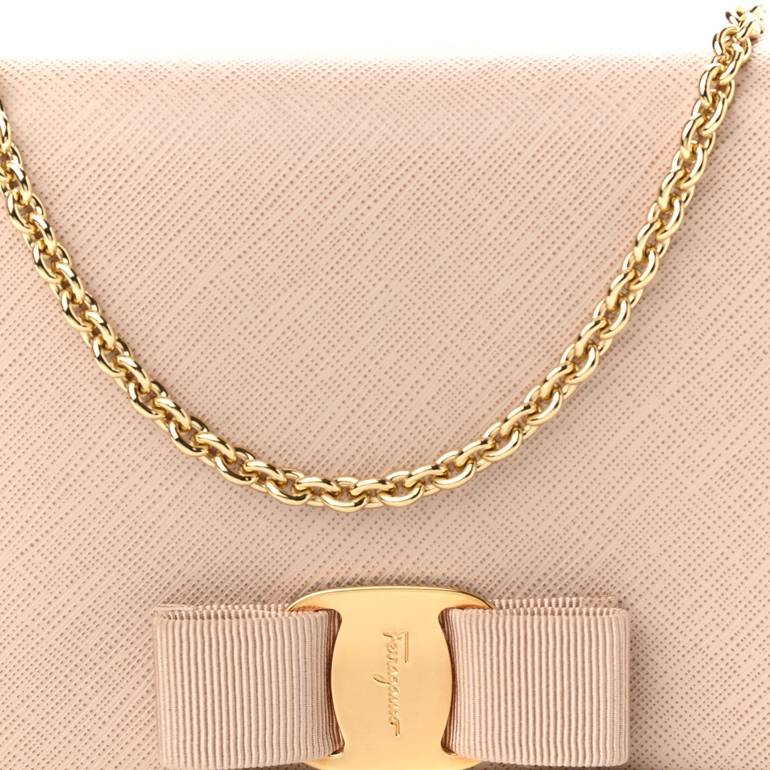 Salvatore Ferragamo Calfskin Miss Vara Wallet On Chain New Bisque 10 of 11