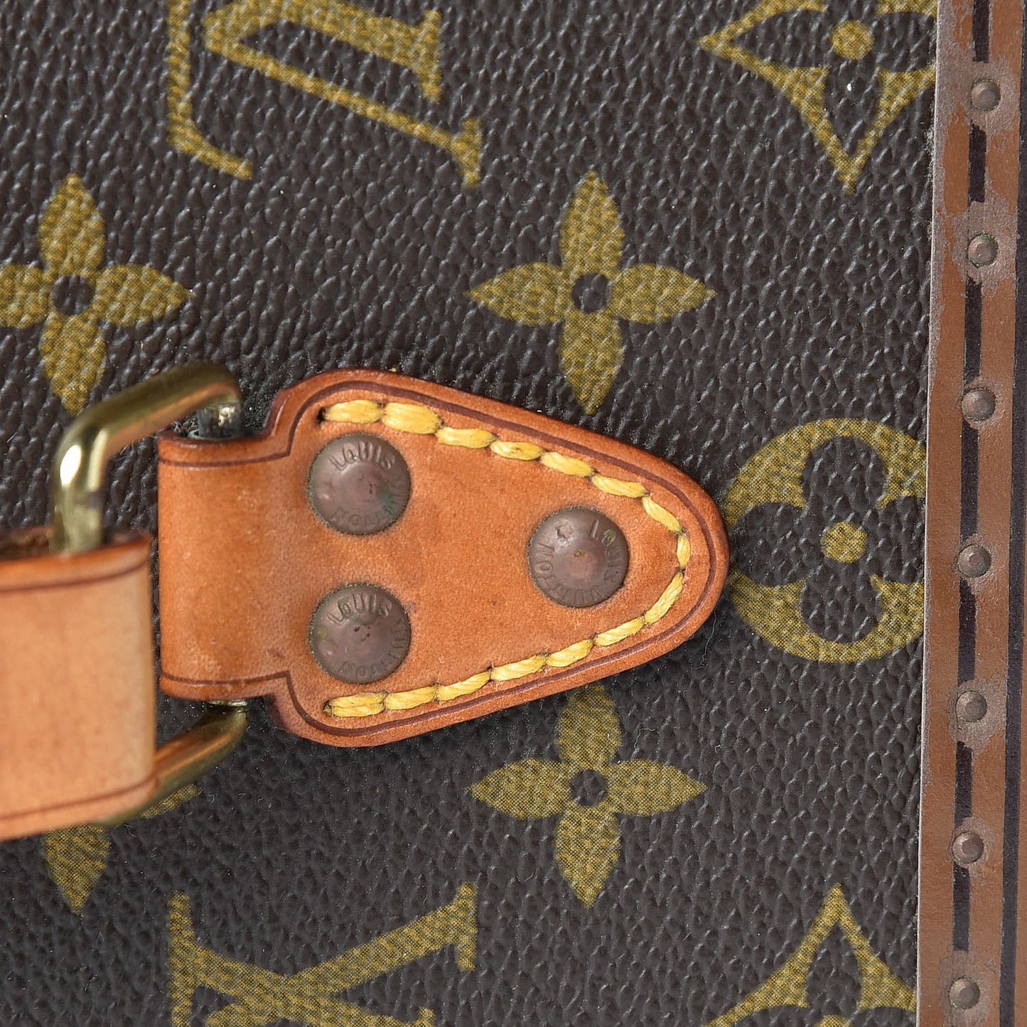 Monogram Boite Flacons Beauty Train Trunk Case