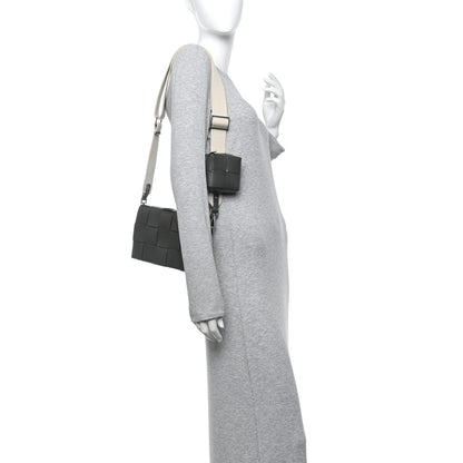 Bottega Veneta Calfskin Maxi Intrecciato Versatile Cassette Bag Thunder 2 of 10
