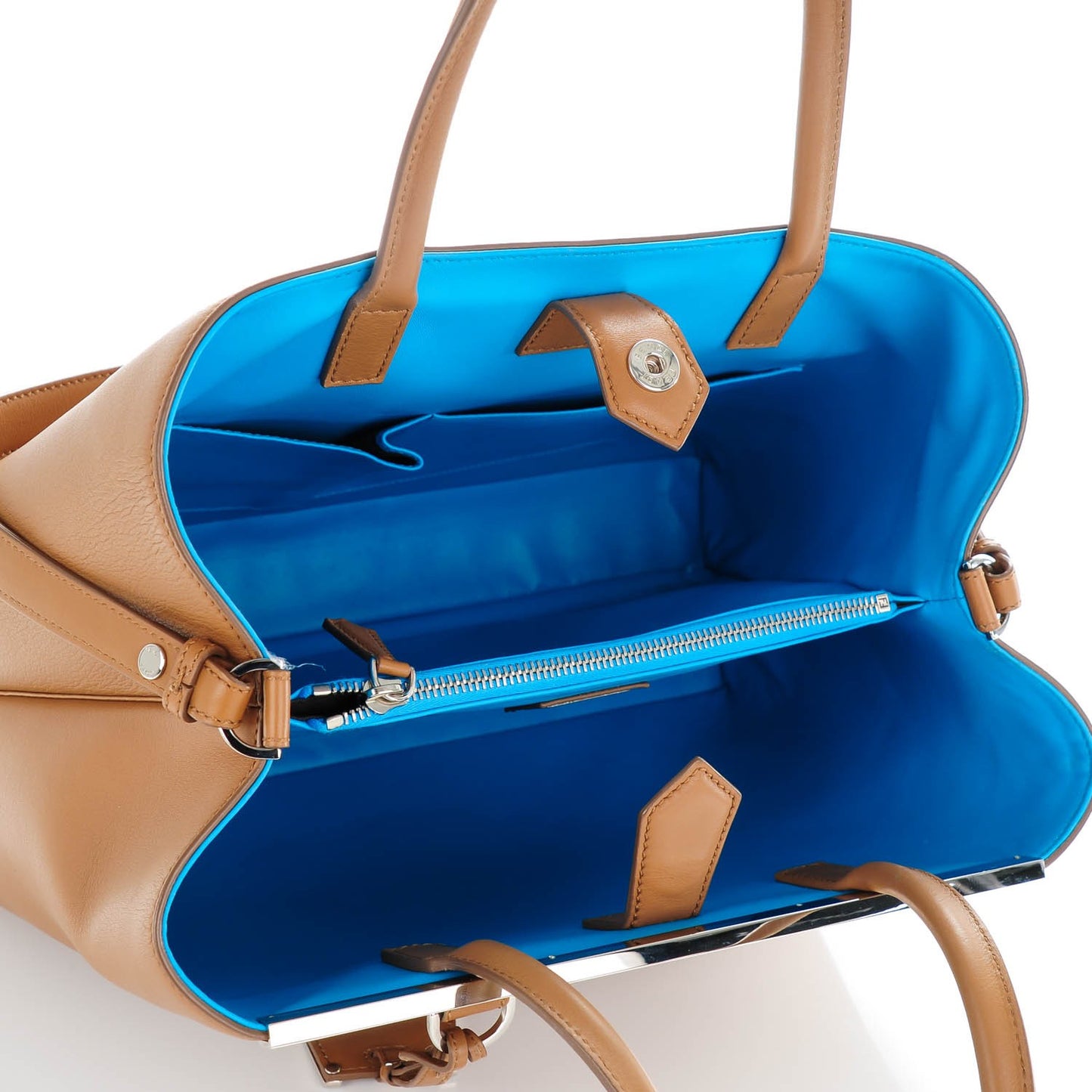 Vitello Dolce Medium 2Jours Tote Orzo Maldives