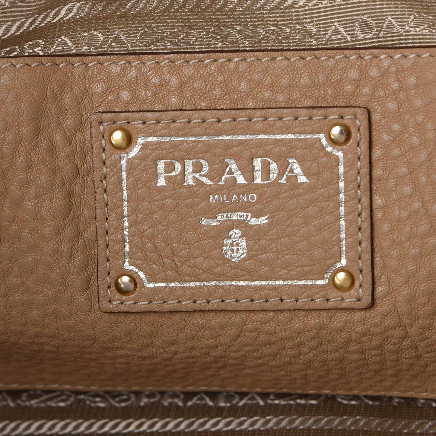 Vitello Daino Shopping Tote Sughero