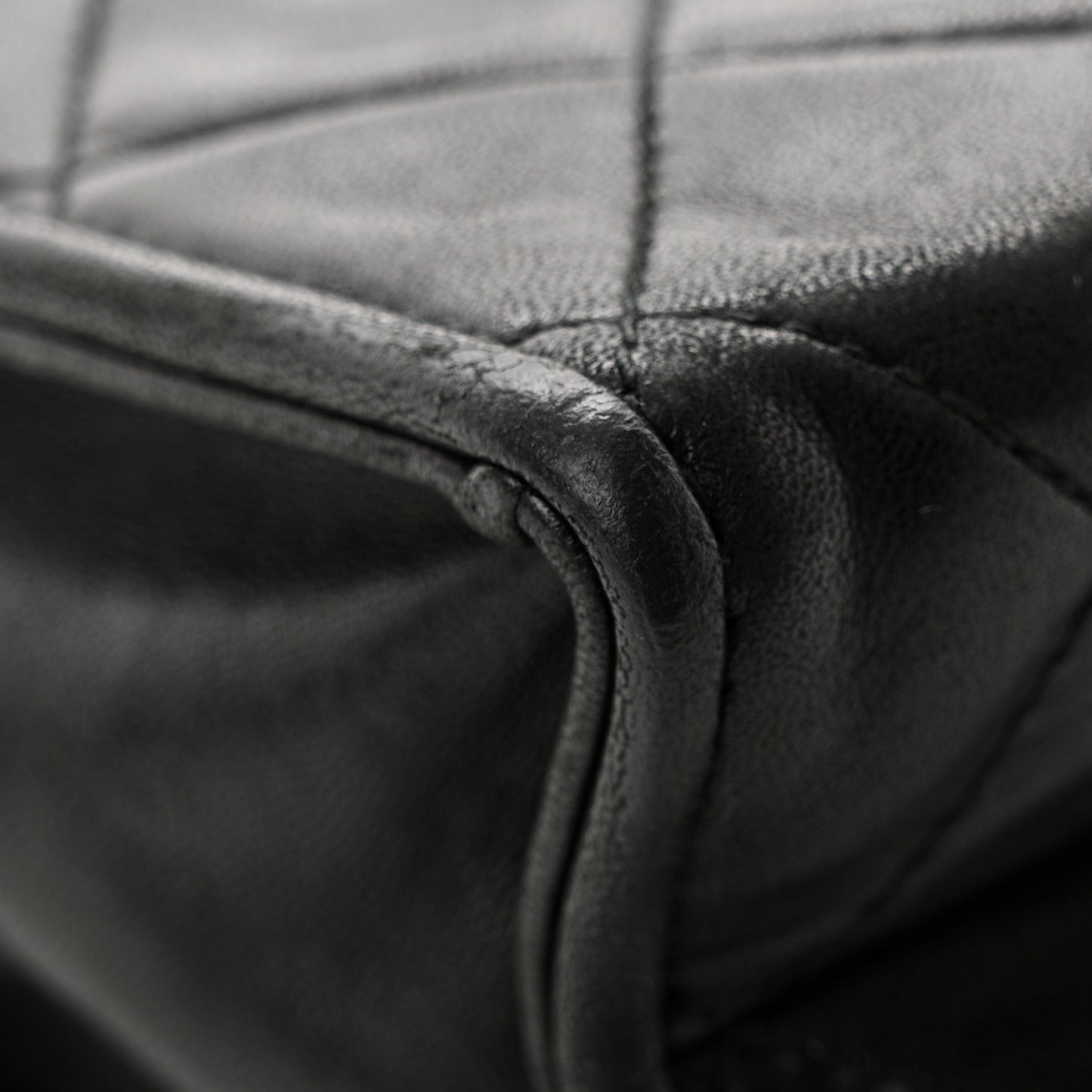 Lambskin Quilted Tassel Flap Black