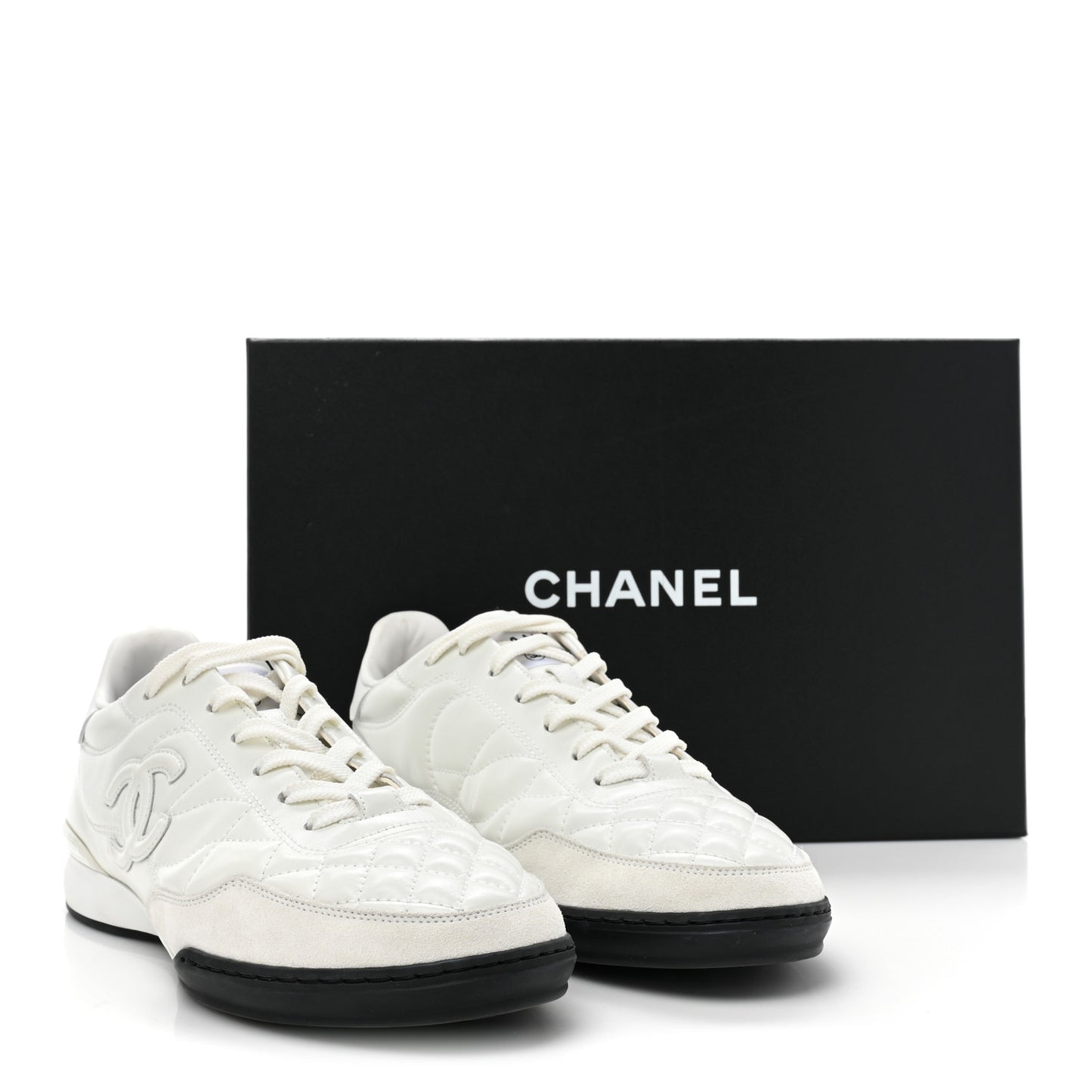 Shiny Calfskin Suede Quilted CC Logo Sneakers 39 White