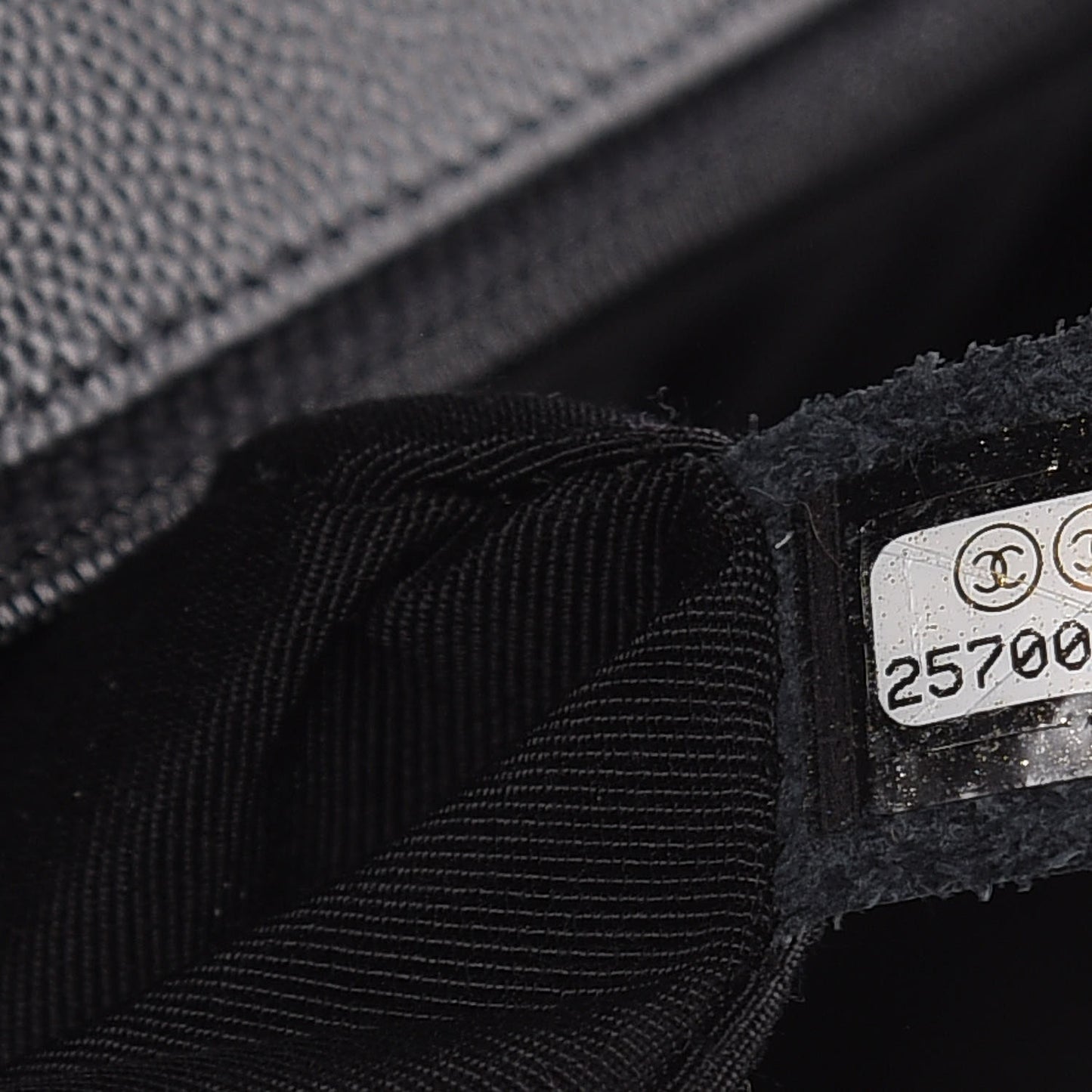 Caviar Quilted New Medium Boy Flap Black