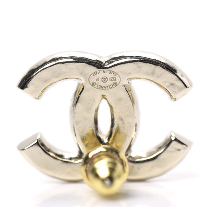 Chanel Pearl CC Earrings Light Gold 3 of 5