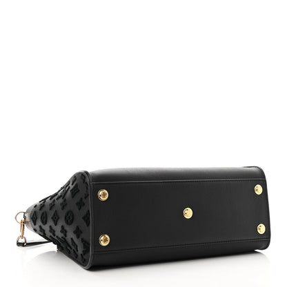 Louis Vuitton Calfskin Monogram Tufting On My Side Black 4 of 9
