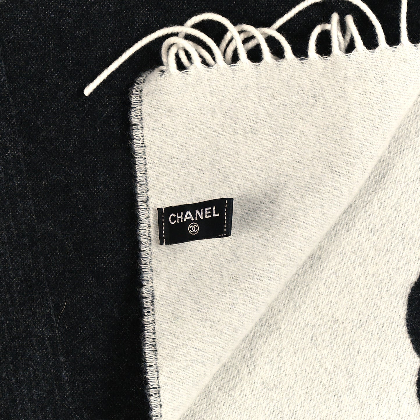Cashmere Wool Logo Stole Black White