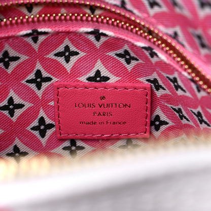 Louis Vuitton Monogram Giant By The Pool 2.0 Speedy Bandouliere 25 Rose 6 of 9