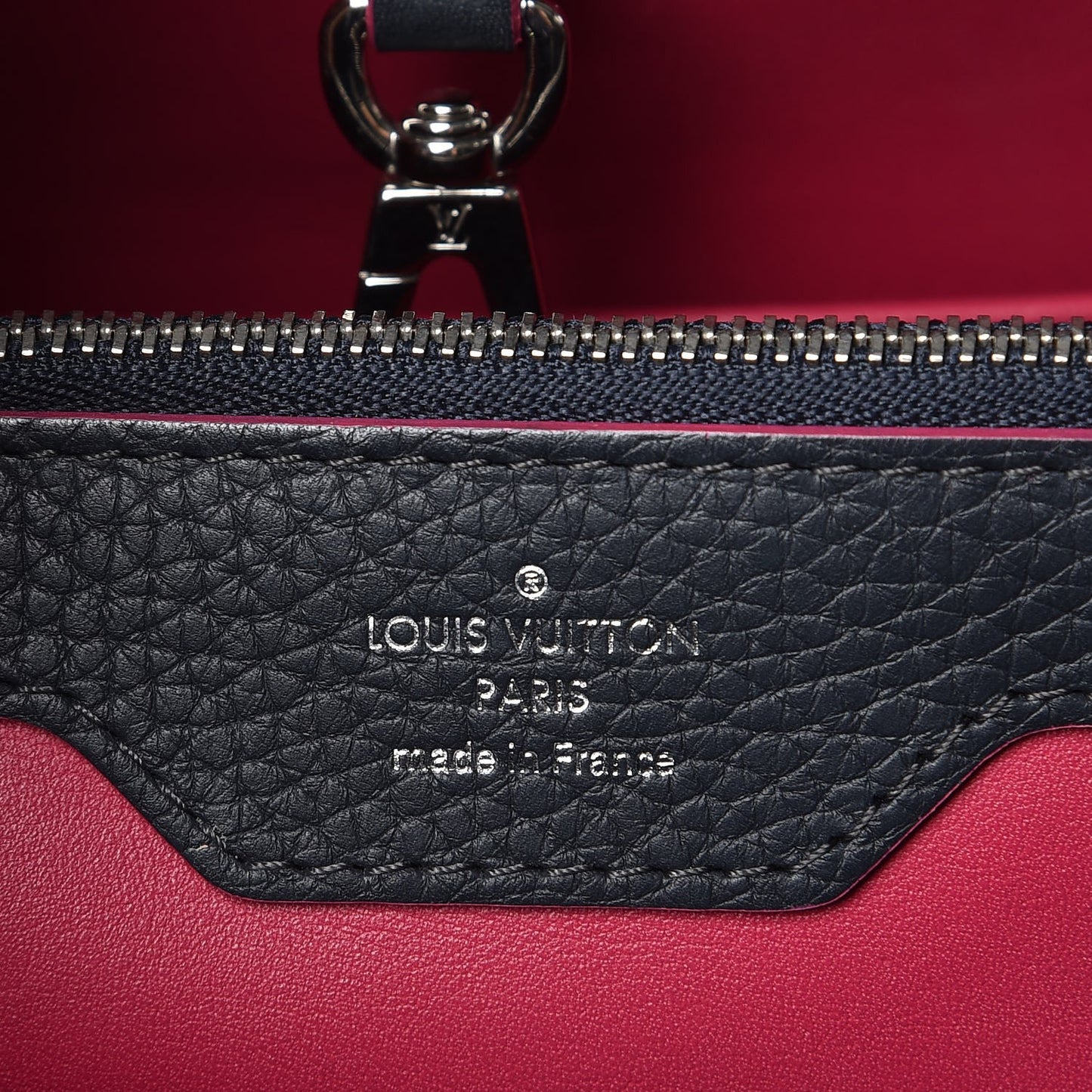 Taurillon Capucines MM Cobalt Fuchsia