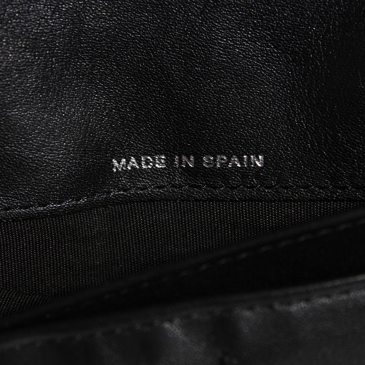 Patent Quilted Brilliant Yen Wallet Black