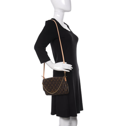Louis Vuitton Monogram Favorite MM 2 of 11