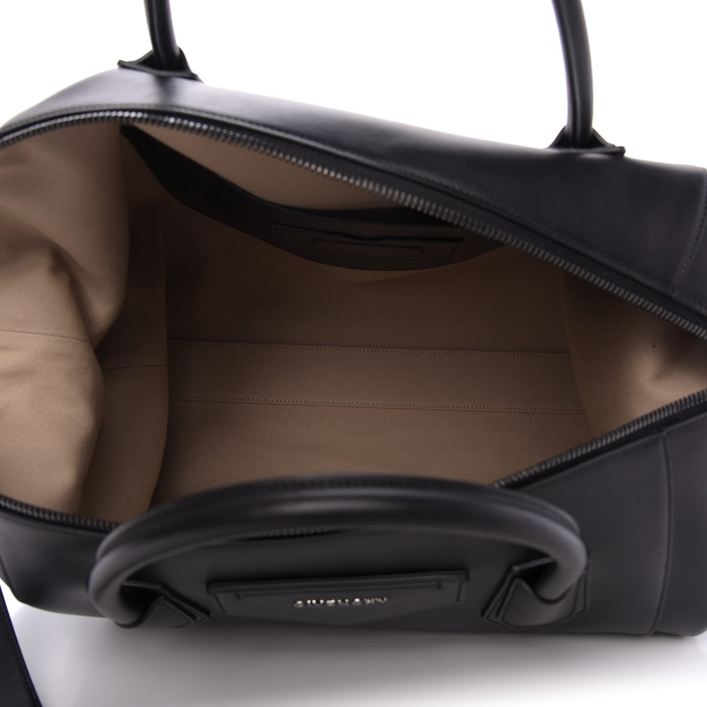 Smooth Calfskin Large Soft Antigona Black
