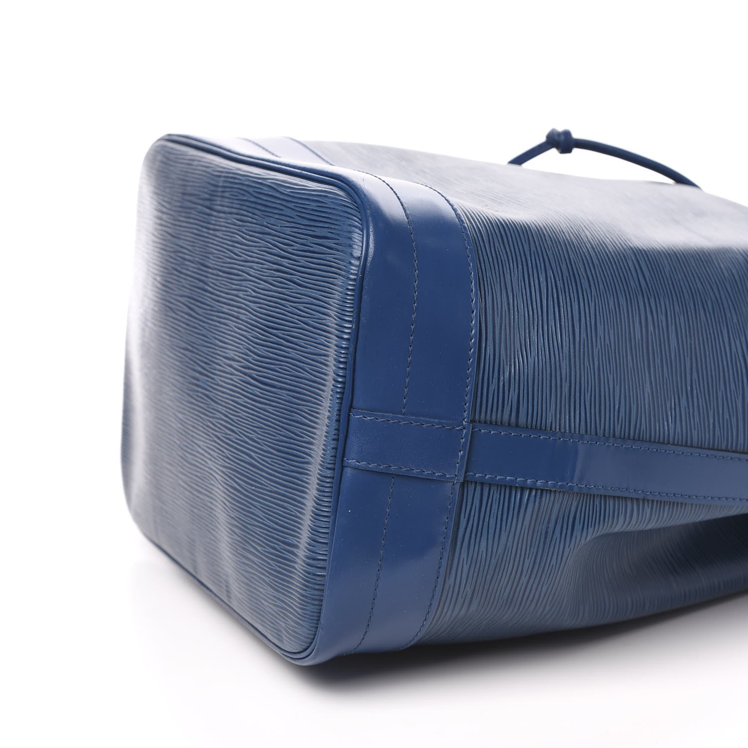 Louis Vuitton Epi Noe Toledo 8 of 9